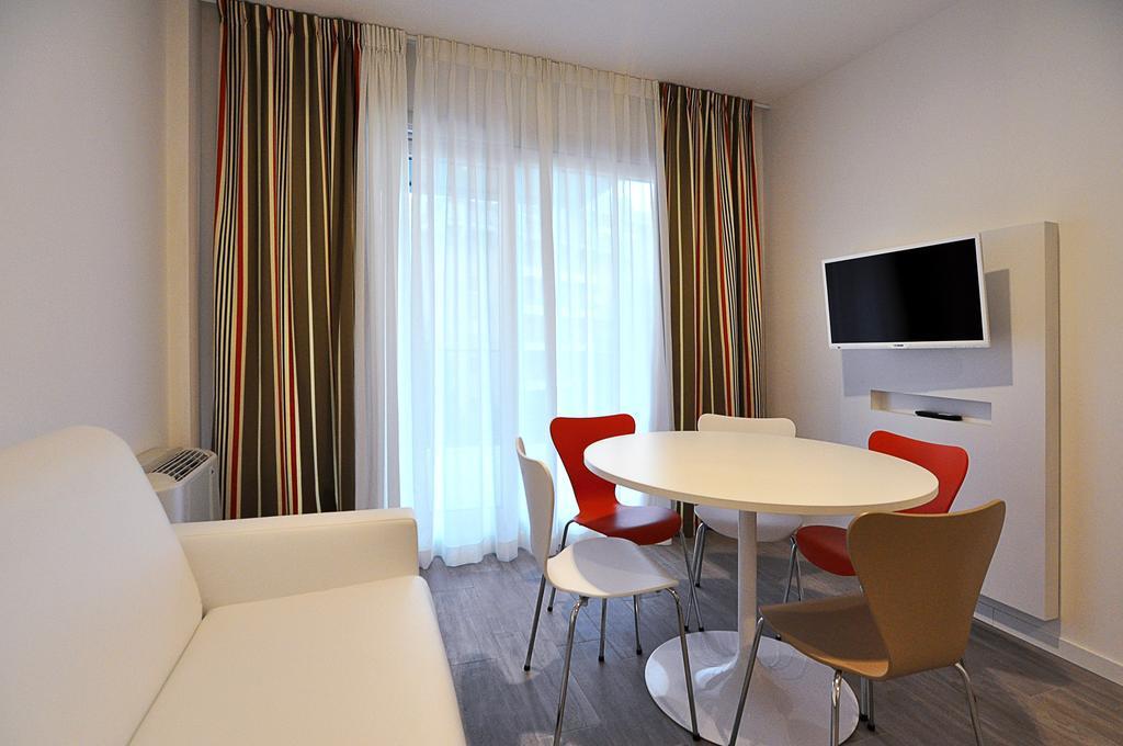 Bb Hotels Aparthotel Arcimboldi Milan Room photo