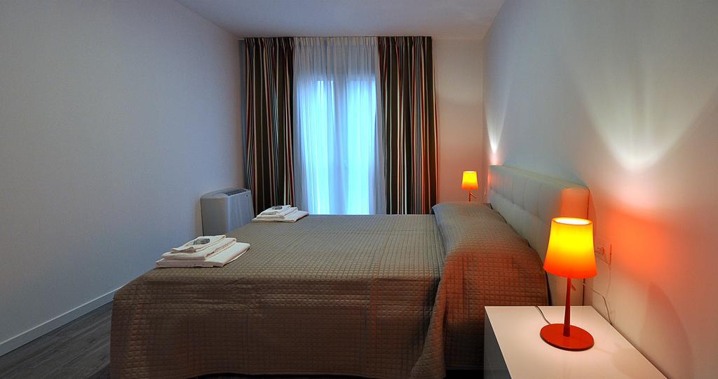 Bb Hotels Aparthotel Arcimboldi Milan Room photo